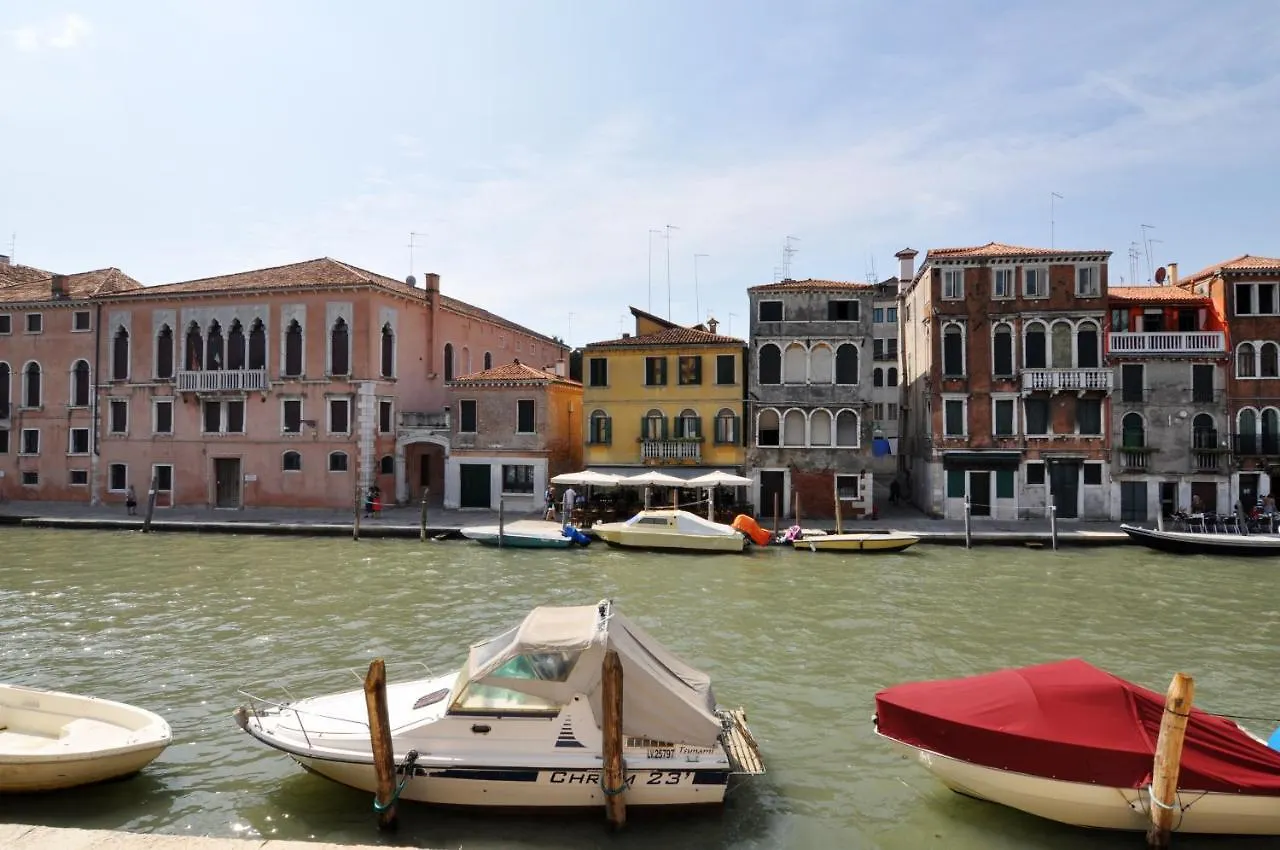 Dream Suites Venise 0*,